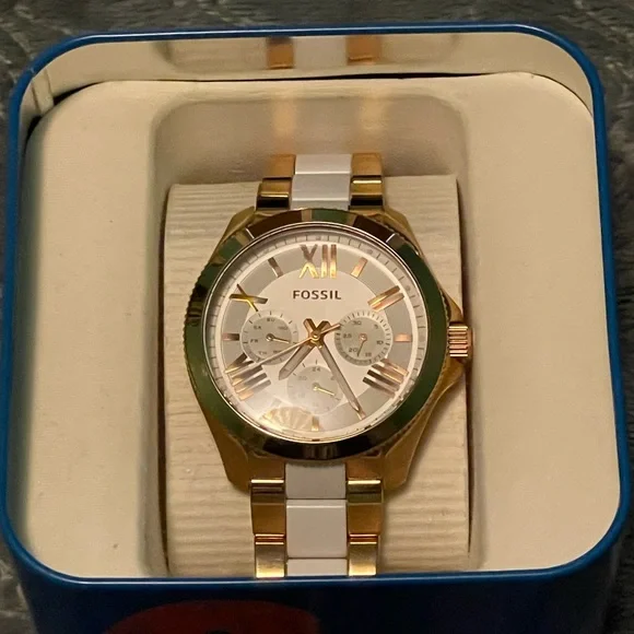 Fossil | Accessories | Fossil Ladies Watch | Poshmark display picture 1